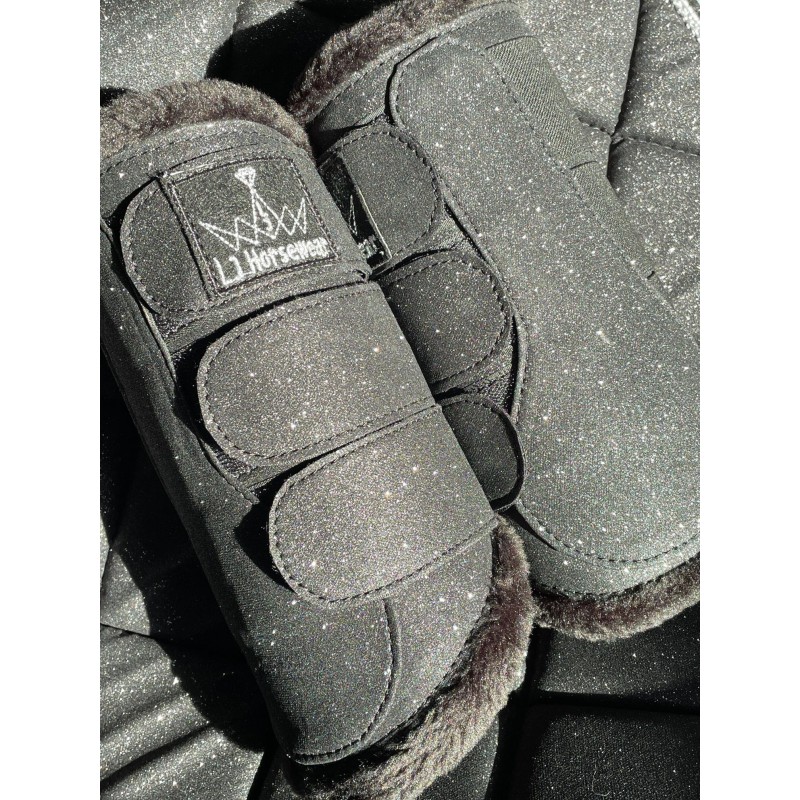 Shining dark grey gamacher