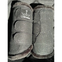 Shining dark grey gamacher